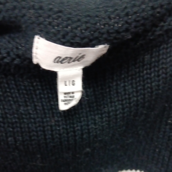 Sweater - Picture 7 of 7